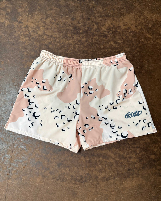 DAILY DEPOSIT 5" RUNNING SHORT - DESERT CAMO
